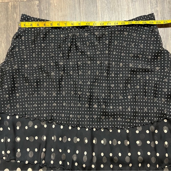 Tommy Hilfiger Mid Length Silk Black White Polka Dots Tier Ruffle Layer Skirt 16 - Picture 11 of 11